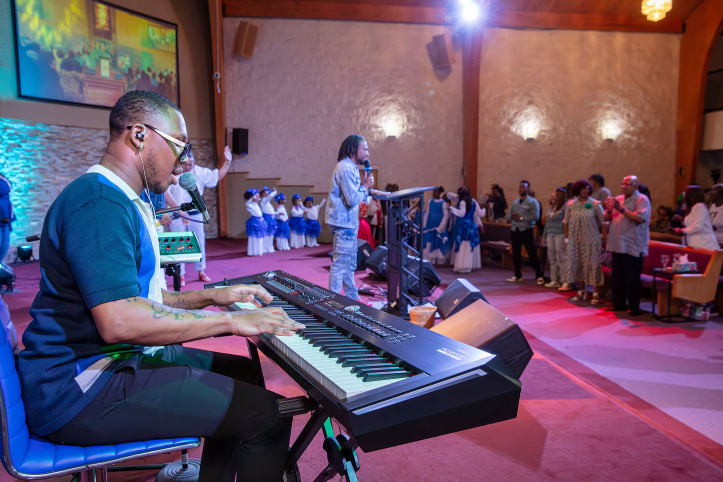 Roland RD2000 EX Expanded Stage Piano