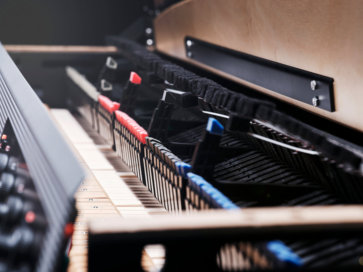 Rhodes MK8 Classic Electric Piano Incl Stand