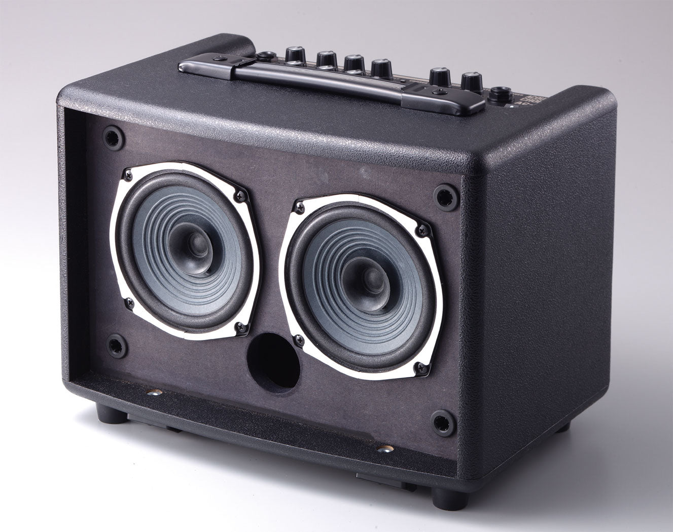 Roland AC33 Battery Operated Portable Acoustic Amplifier