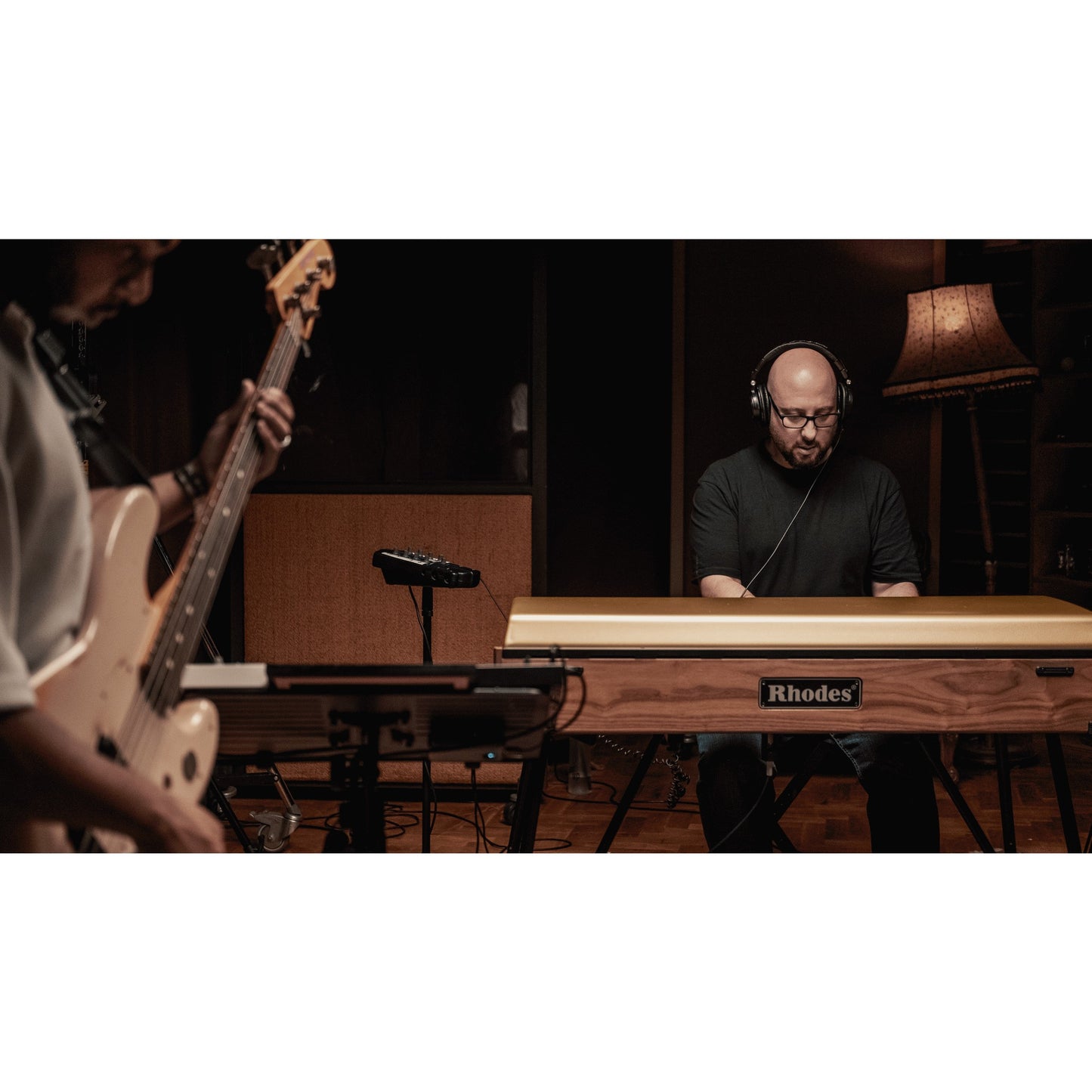 Rhodes MK8 Classic Electric Piano Incl Stand