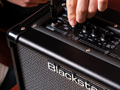 Blackstar Id:Core 40 V4 Superwide Stereo Digital Combo