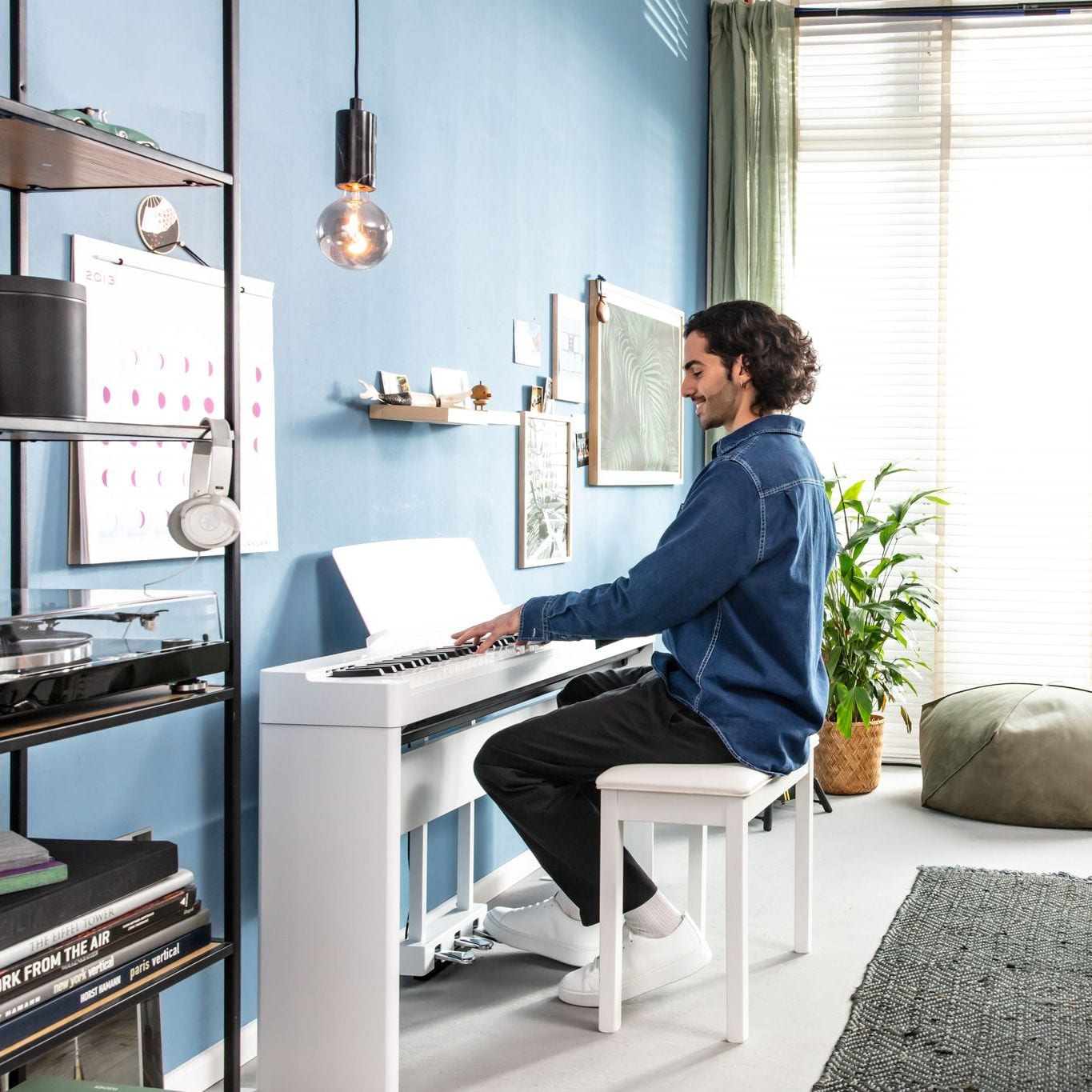 Yamaha P225 Portable Digital Piano; White | £50 CASHBACK OFFER