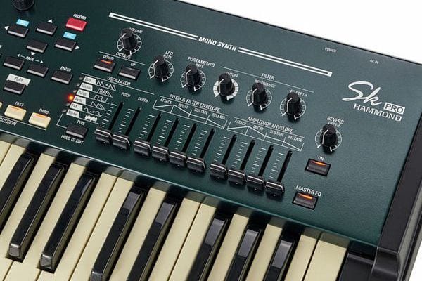 Hammond SK PRO 61 Note Stage Keyboard