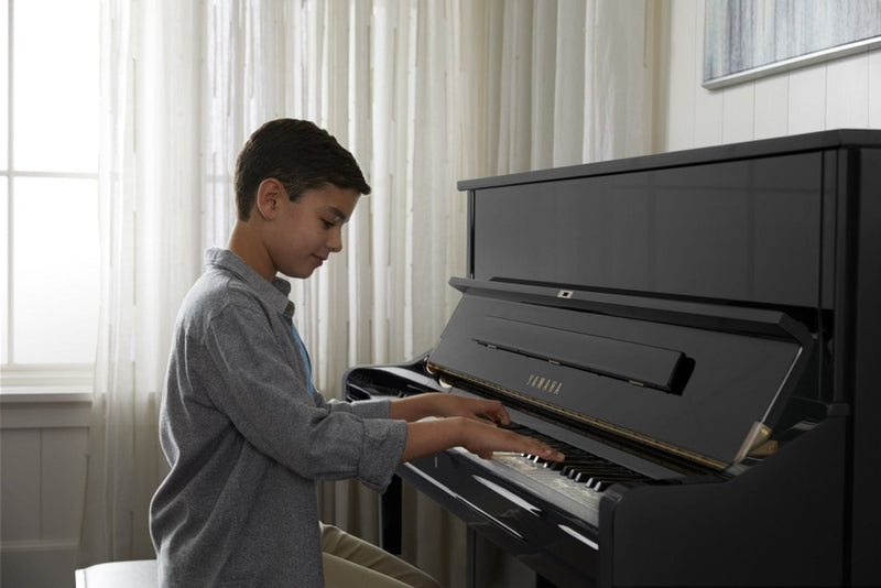 Yamaha B2 SC3 Silent Upright Piano; Polished Ebony