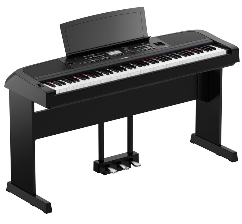 Yamaha DGX670 Black Piano Home Package