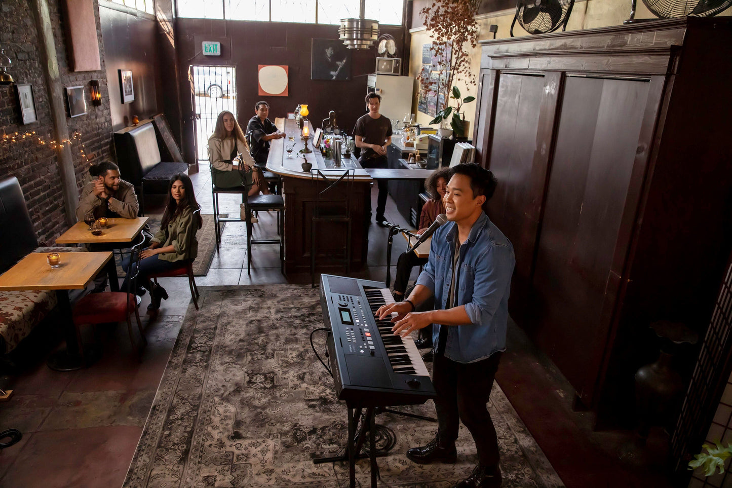 Roland E-X50 Entertainment Keyboard