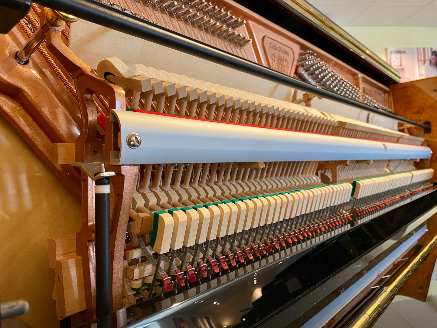 Perzina UP129 Upright Piano; Black Polished