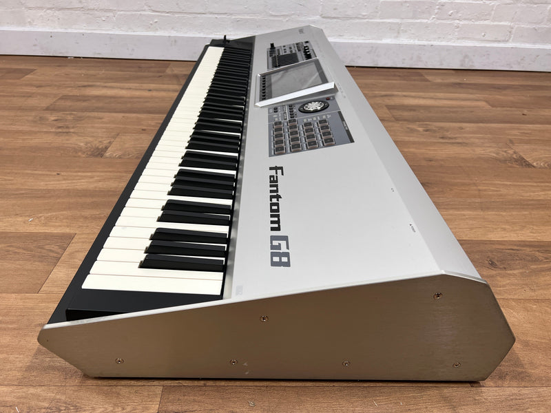 Second Hand Roland FANTOM G8 Synthesizer Serial No: ZW80189