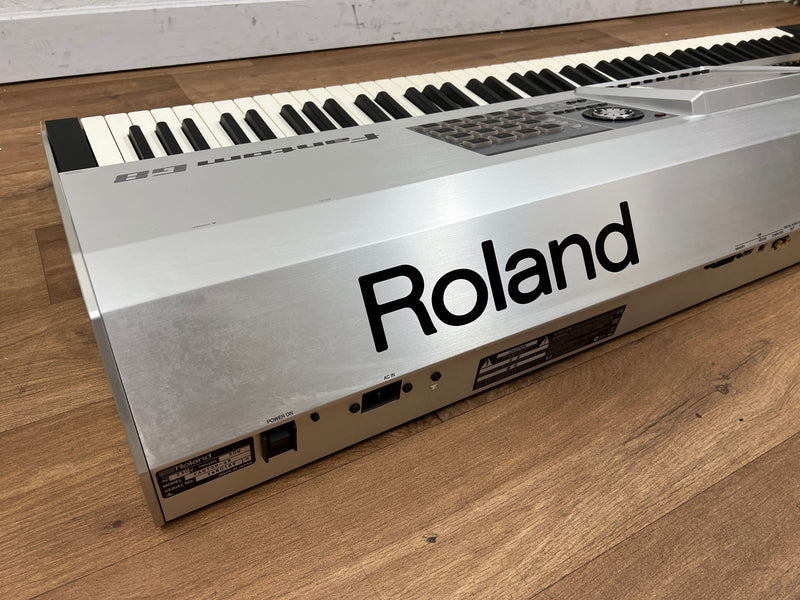 Second Hand Roland FANTOM G8 Synthesizer Serial No: ZW80189