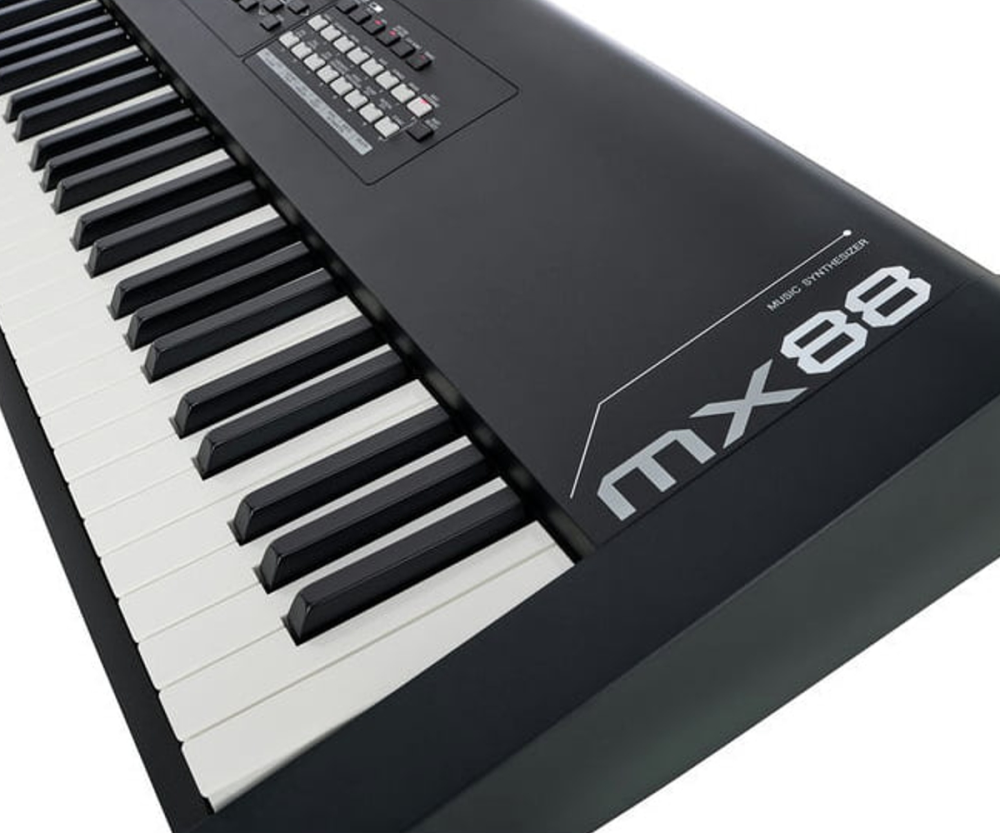 Yamaha MX88 Music Synthesizer
