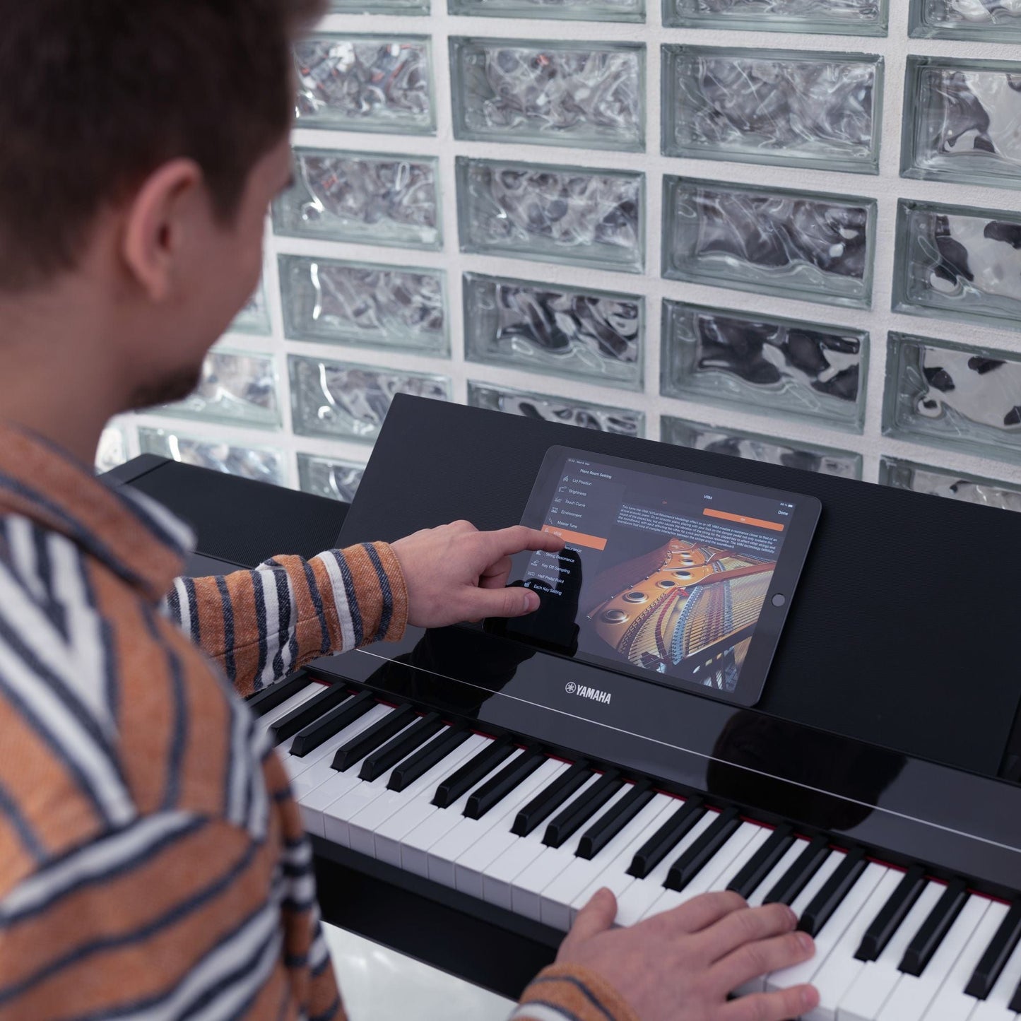 Yamaha P-S500 Digital Piano; Black Elite Package