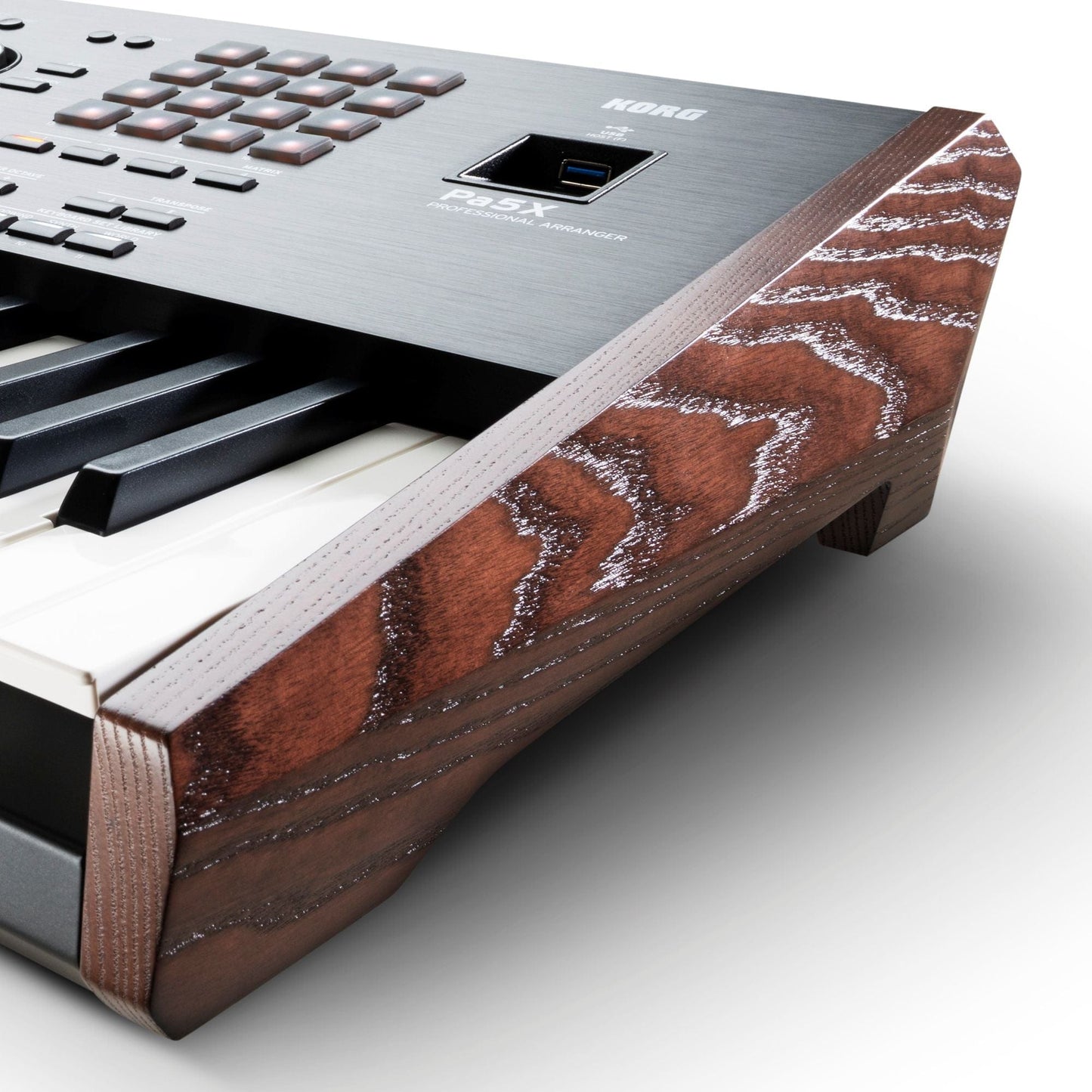 Korg Pa5X 88 Note keyboard With PaAS Speaker Bundle