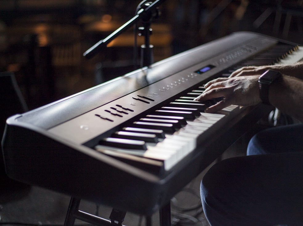 Roland FP90X Black Piano Elite Package