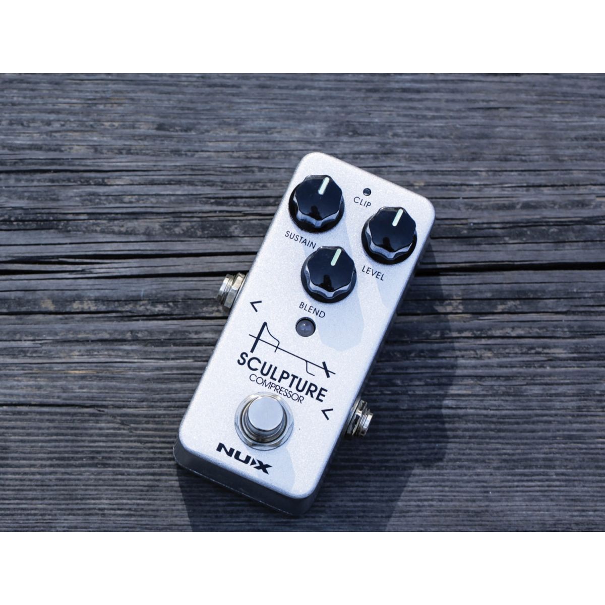 NUX Sculpture Compressor Pedal | With FREE Pedal Topper