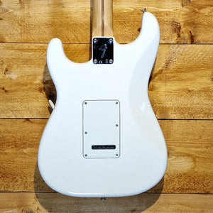 Second Hand Fender Player Strat HSS, Maple Neck; Polar White: Serial No: MX20001425
