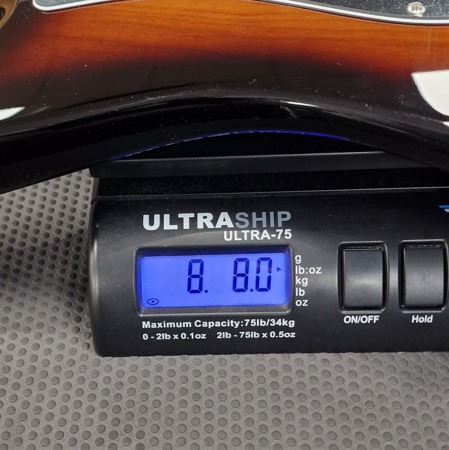 Fender Ultra Luxe Stratocaster Maple Fingerboard 2-Colour Sunburst