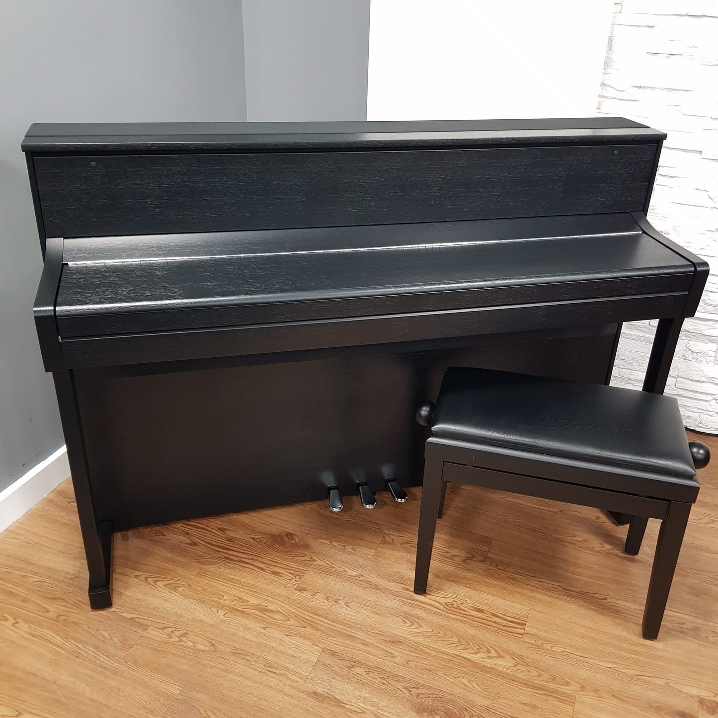 Kawai CA901 Black Digital Piano Incl Matching Stool; Serial No: G847382 | Ex-Display