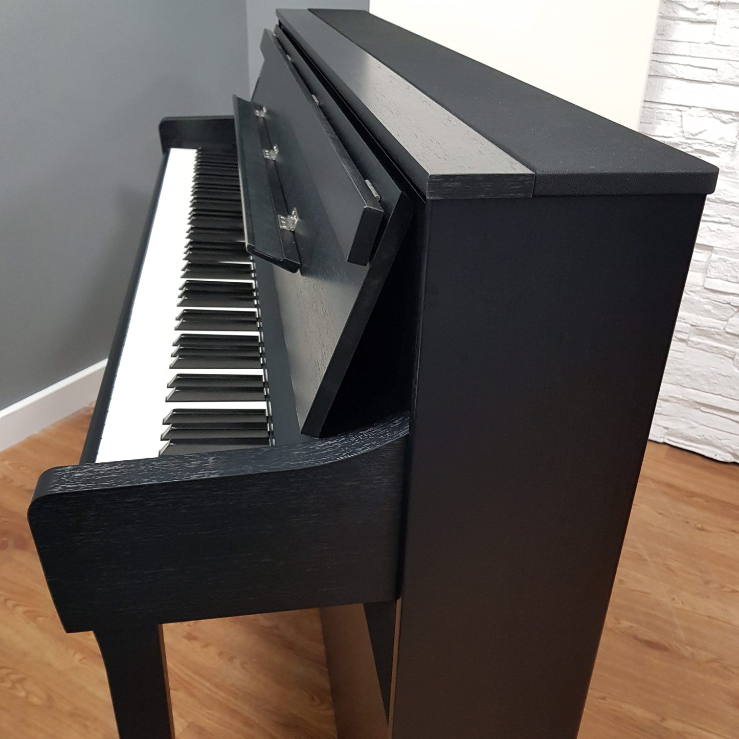 Kawai CA901 Black Digital Piano Incl Matching Stool; Serial No: G847382 | Ex-Display