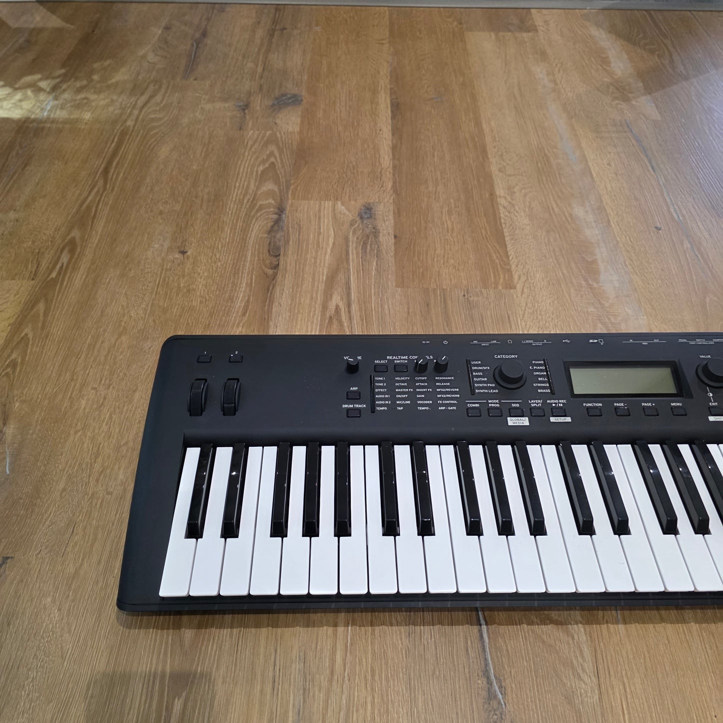 Korg Kross 2 61 Keyboard; Serial No: 5238 | Second Hand