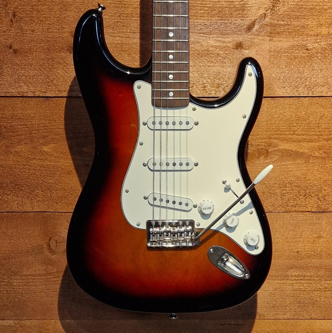 Squier Classic Vibe 60s Stratocaster; Sunburst: Serial Number: ISSK20004161 | Second Hand