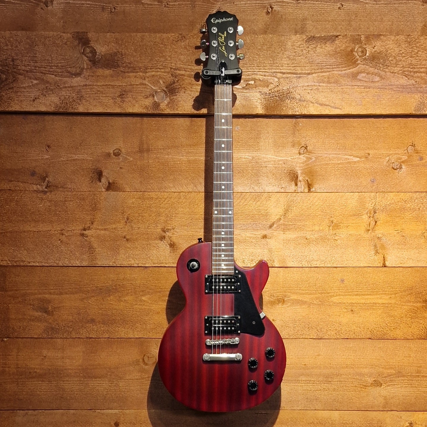 Epiphone Les Paul Studio Electric Guitar; Wine Red Satin: Serial Number: 11021513400 | Second Hand