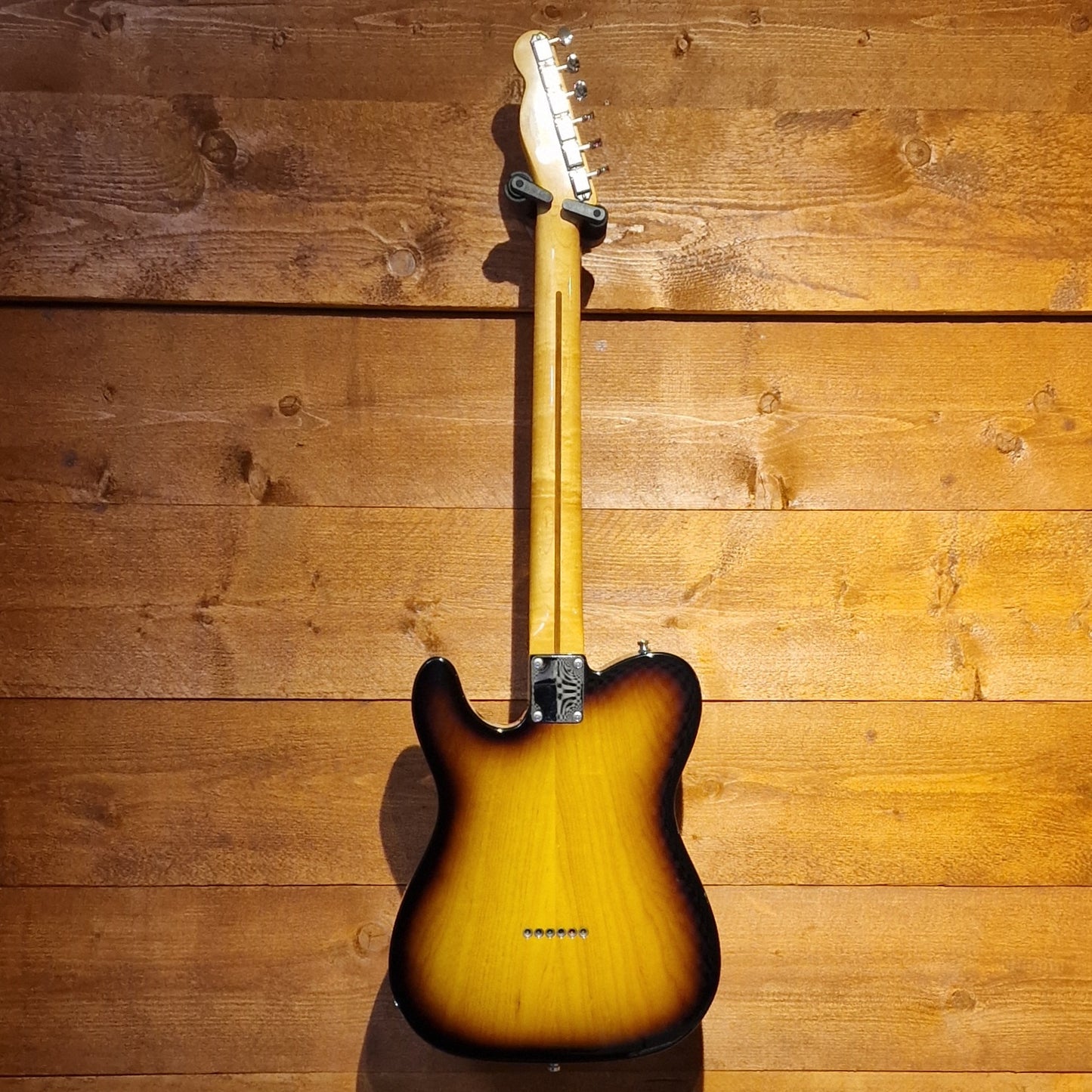Fender Classic Series 50s Telecaster With Upgraded Pickups; Sunburst: Serial No: MX11261050 | Second Hand