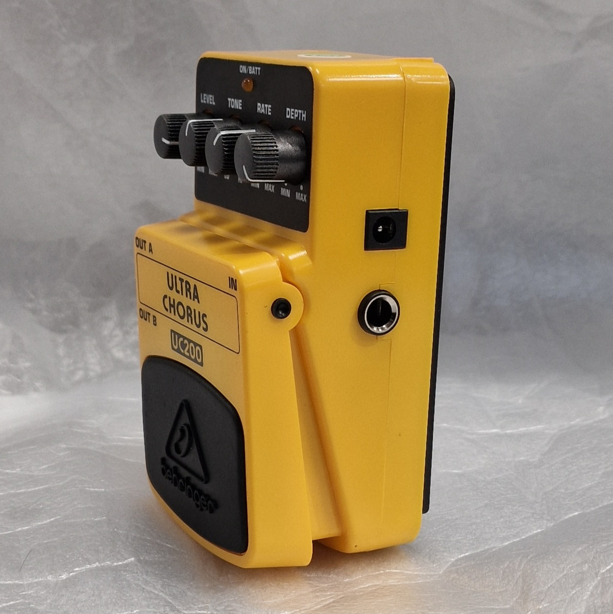 Behringer UC200 Ultra Chorus Pedal | Second Hand