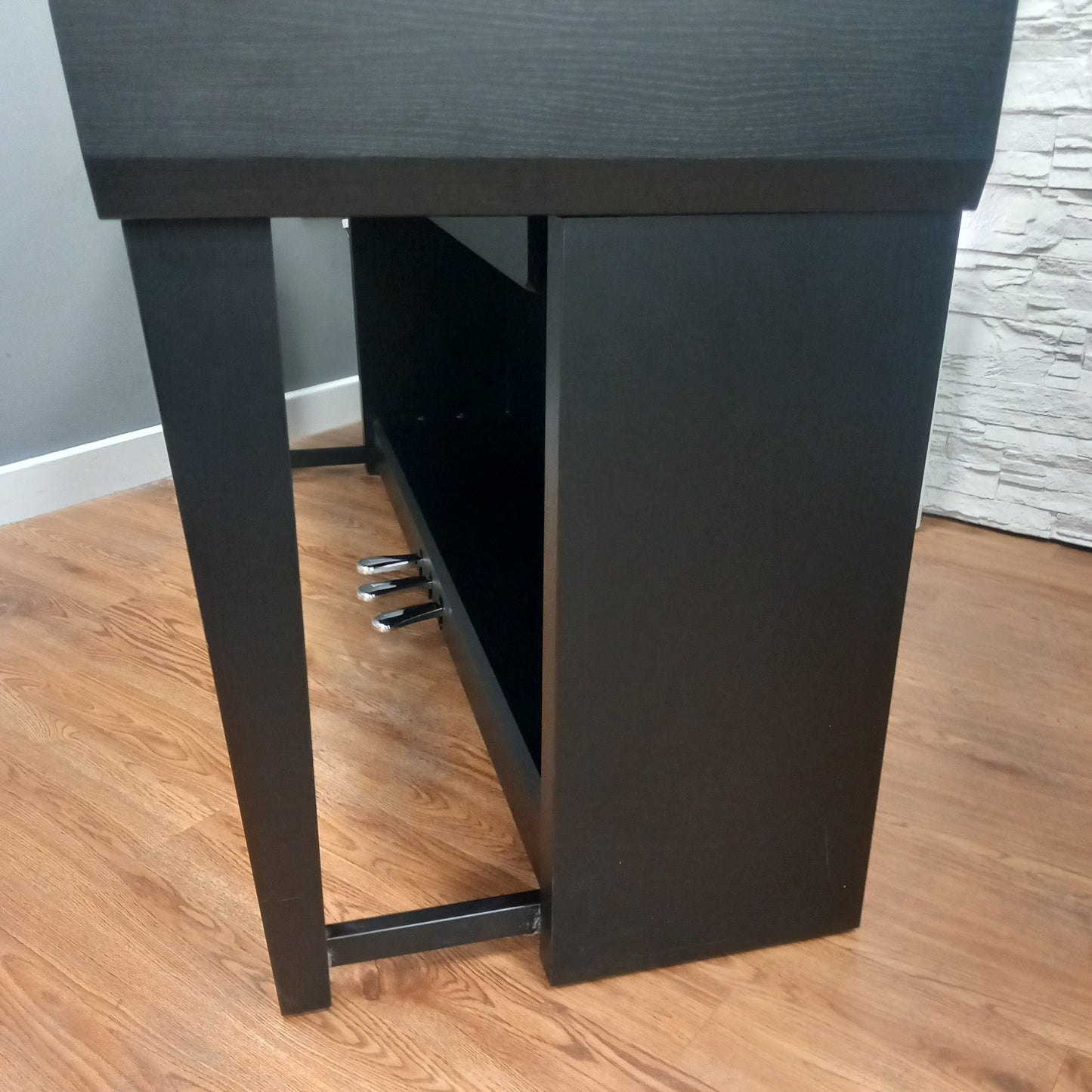 Yamaha CVP605B Digital Piano With Matching Stool Serial No: BCTK01033 | Second Hand