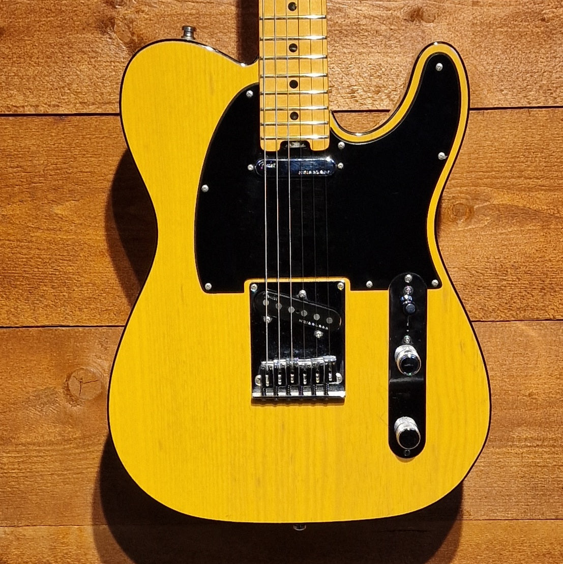 Fender American Elite Telecaster Electric Guitar; Butterscotch: Serial Number: US16020866 | Second Hand