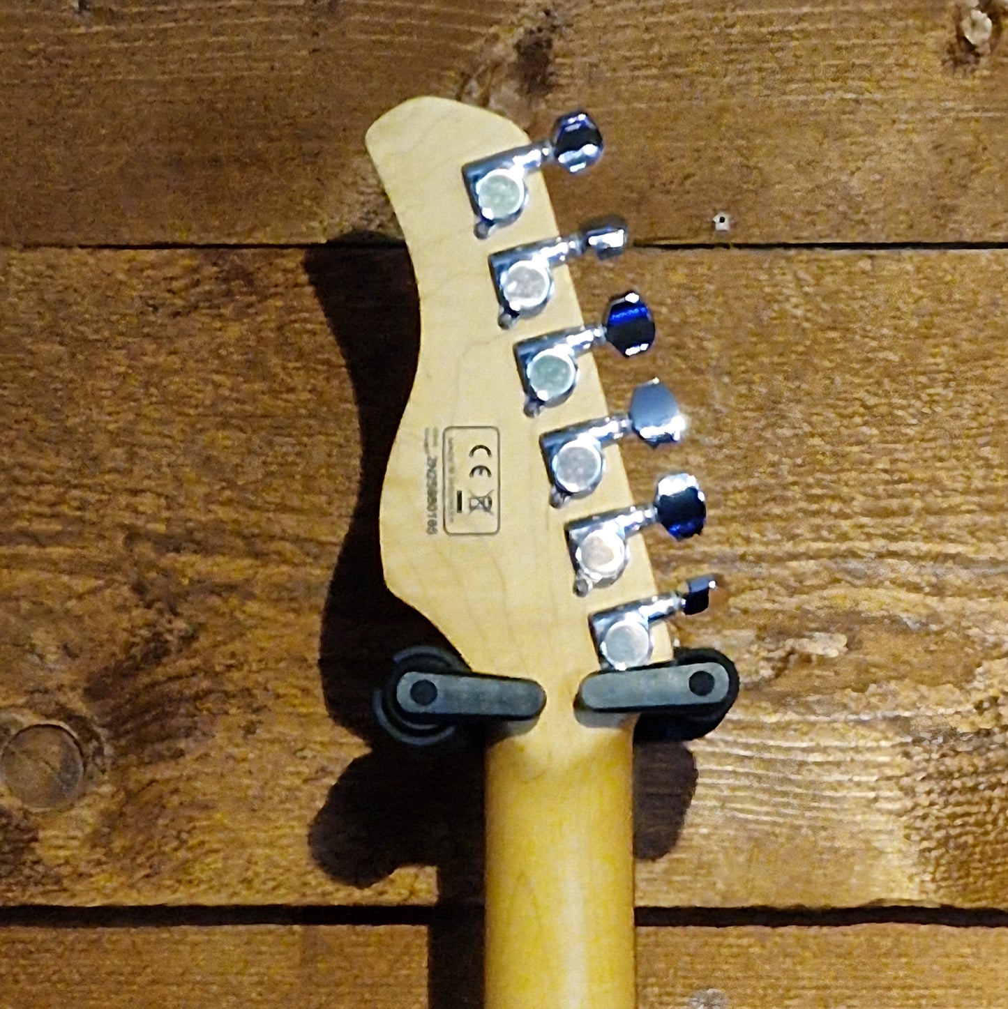 Sire J3 Electric Guitar; Vintage White; Serial Number: 2N25980185 | Second Hand