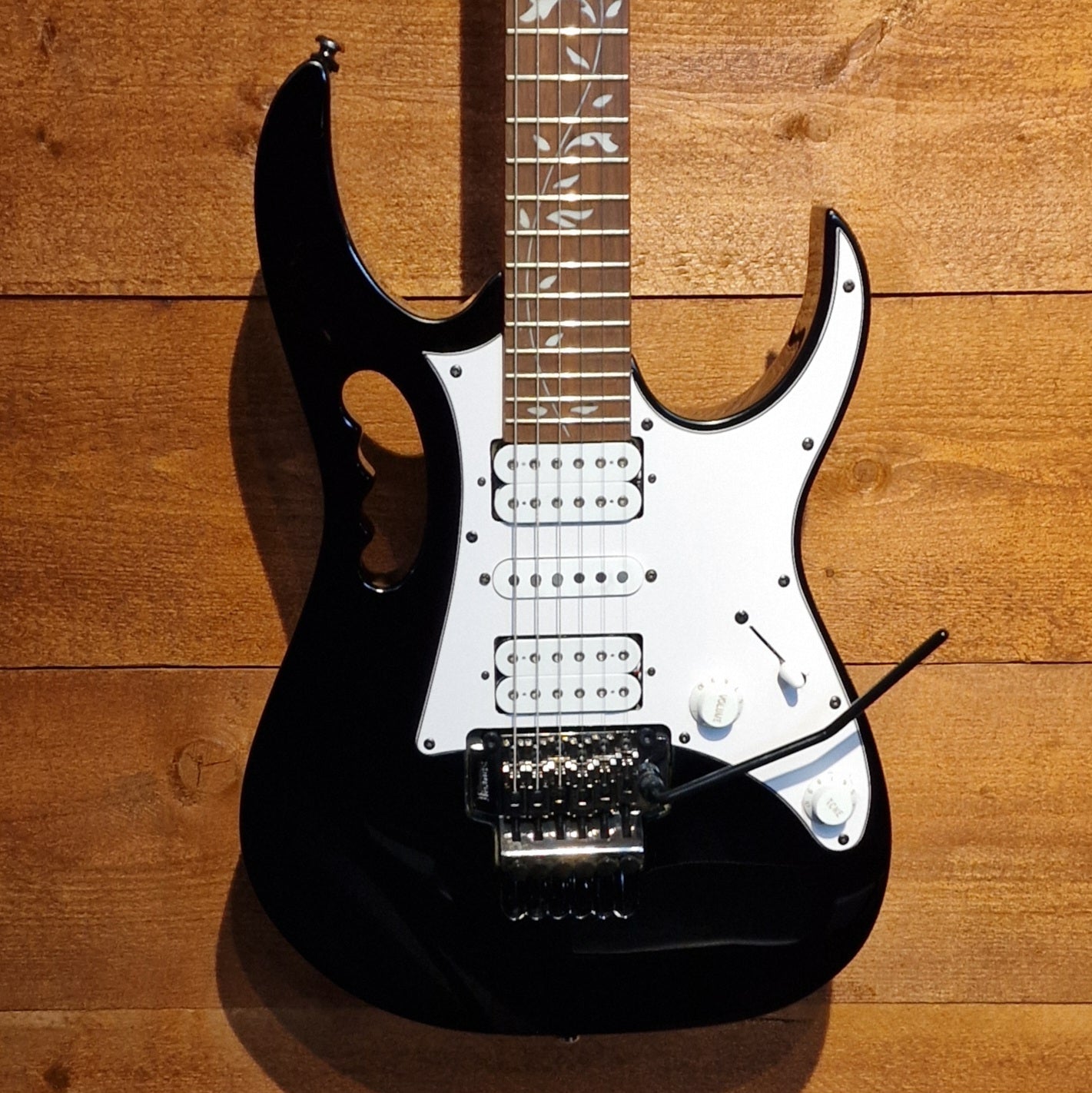 Ibanez Jem JR Electric Guitar; Black: Serial Number: 220319904 | Second Hand