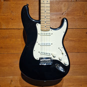 Squier Standard Stratocaster; Black: Serial Number: ICS13092185 | Second Hand