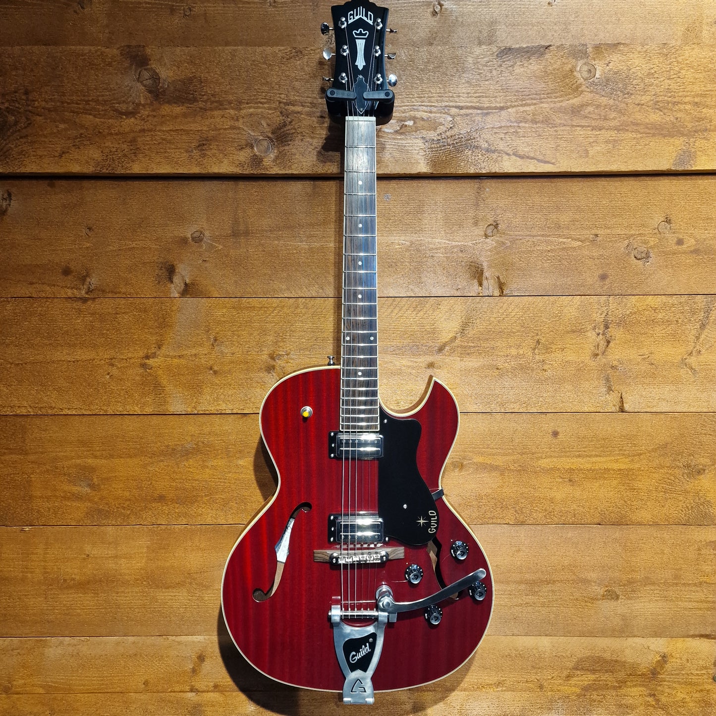Guild Newark St. Collection Starfire III Hollow Body; Cherry Red: Serial No: KS91572145  | Second Hand