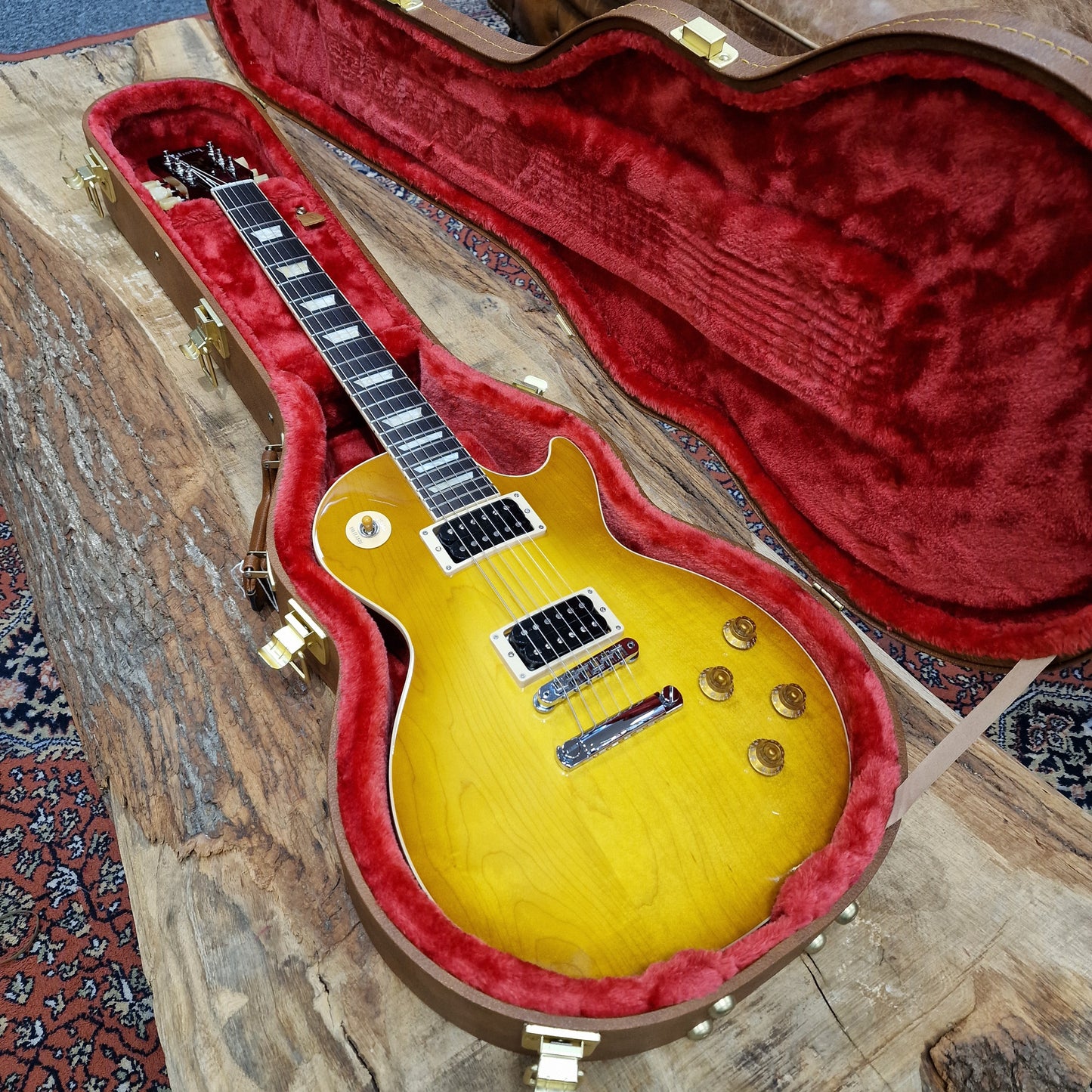 Gibson Slash Les Paul "Jessica" Electric Guitar; Honey Burst: Serial No: 201550337 | Second Hand