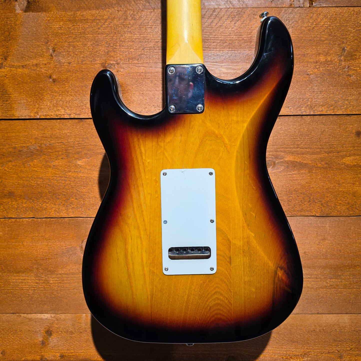 G&L Tribute Series Legacy HSS; 3-Tone Sunburst: Serial No: 211003513 | Second Hand