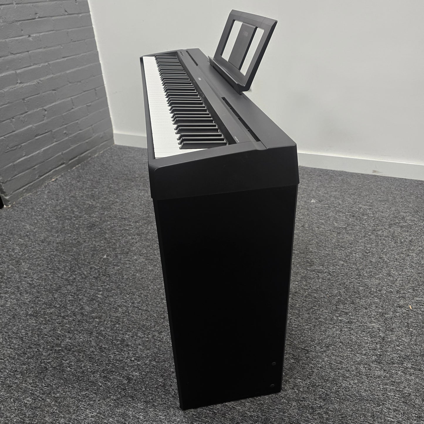 Yamaha P45 Digital Piano Inc Yamaha L85 Stand; Serial No BBCJ02693 | Second Hand