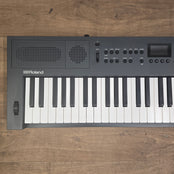 Roland GO:Keys 5 Keyboard, Graphite, Inc Music Rest & Pedal; Serial No: Z6Q1339 | Second Hand