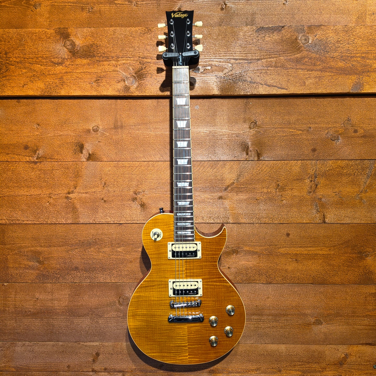 Vintage V100AFD Reissued; Flamed Amber: Serial No: 15070591 | Second Hand