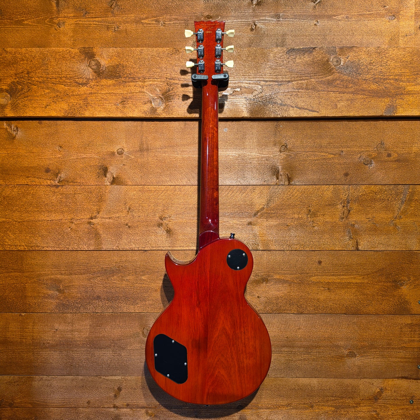 Vintage V100AFD Reissued; Flamed Amber: Serial No: 15070591 | Second Hand
