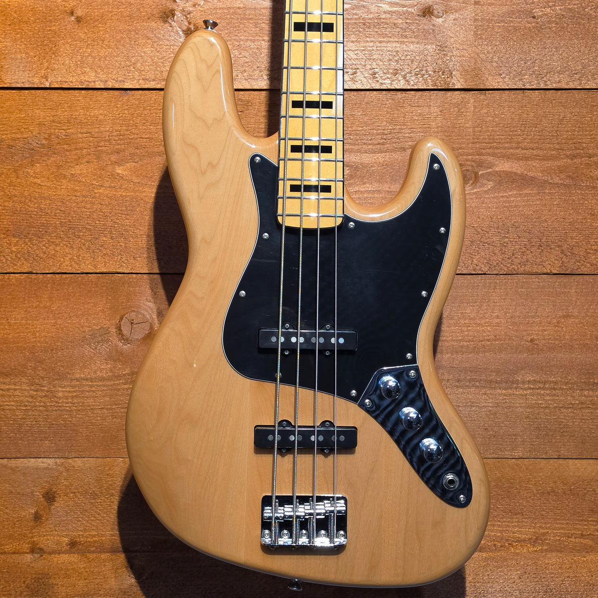 Squier Vintage Modified 70s Jazz Bass; Natural: Serial No: ICS16078578 | Second Hand