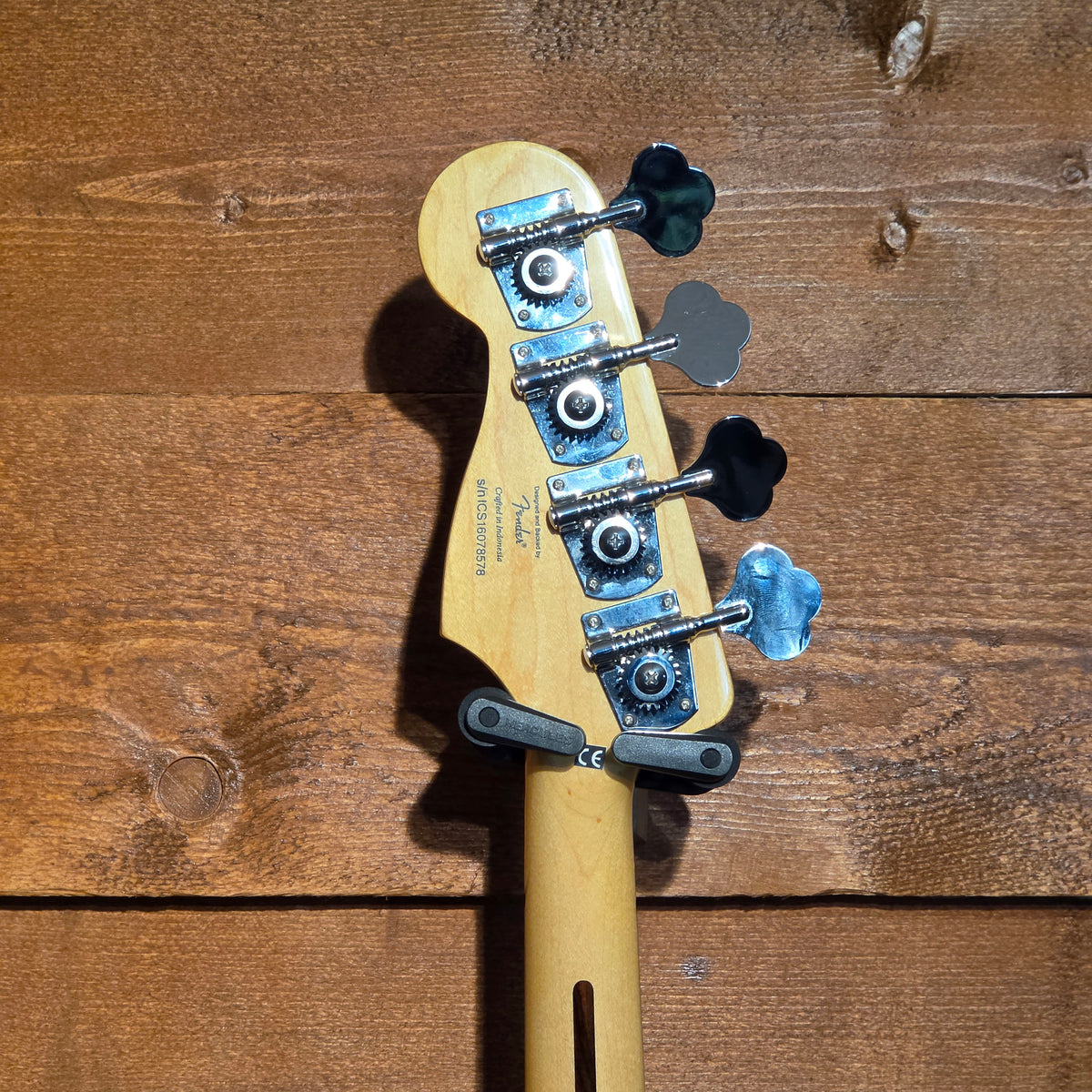 Squier Vintage Modified 70s Jazz Bass; Natural: Serial No: ICS16078578 | Second Hand