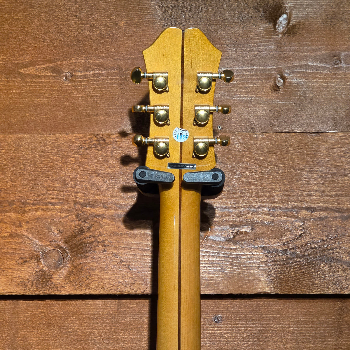 Epiphone J-200 EC Studio Parlour; Vintage Natural: Serial No: 22042303216 | Second Hand