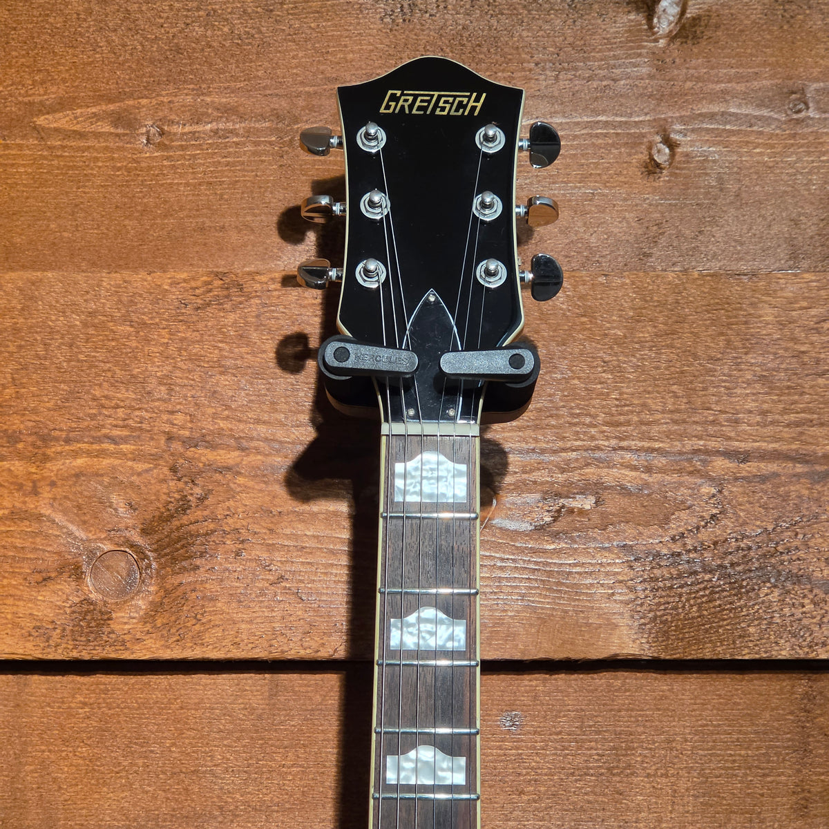 Gretsch G2420 Streamliner; Aged Brooklyn Burst: Serial No: IS210726609 | Second Hand