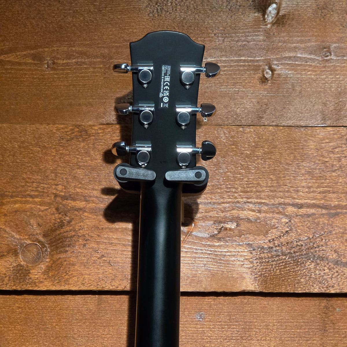 Yamaha APX600 Acoustic Guitar; Oriental Blue Burst: Serial No: IIY247273 | Second Hand