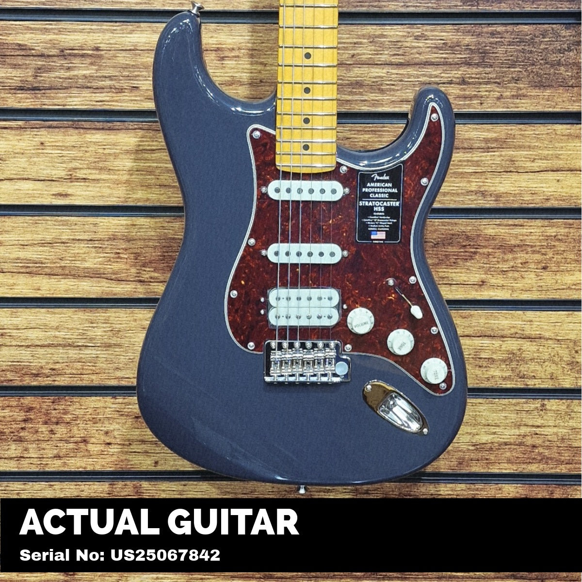Fender American Professional Classic Stratocaster HSS, Maple Fingerboard, Faded Black