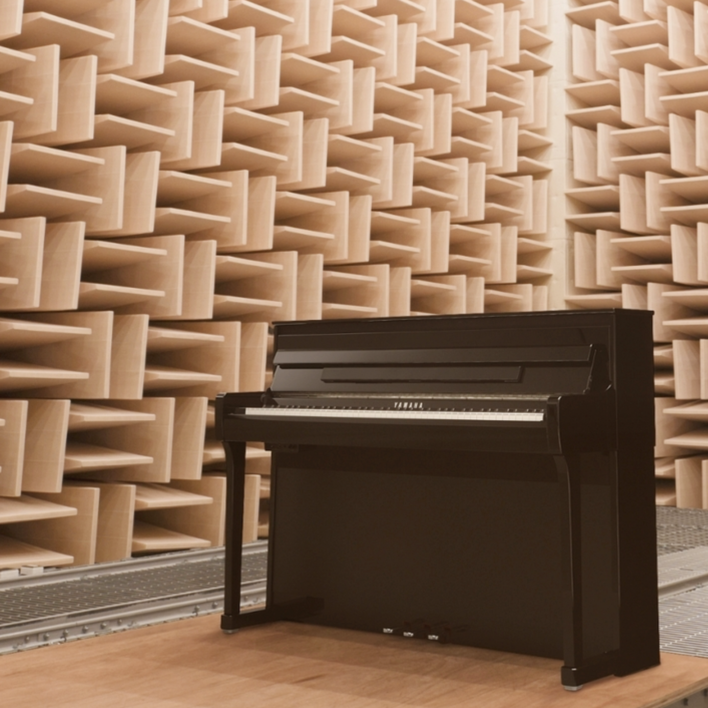 Yamaha CLP885 Digital Piano; Black Walnut