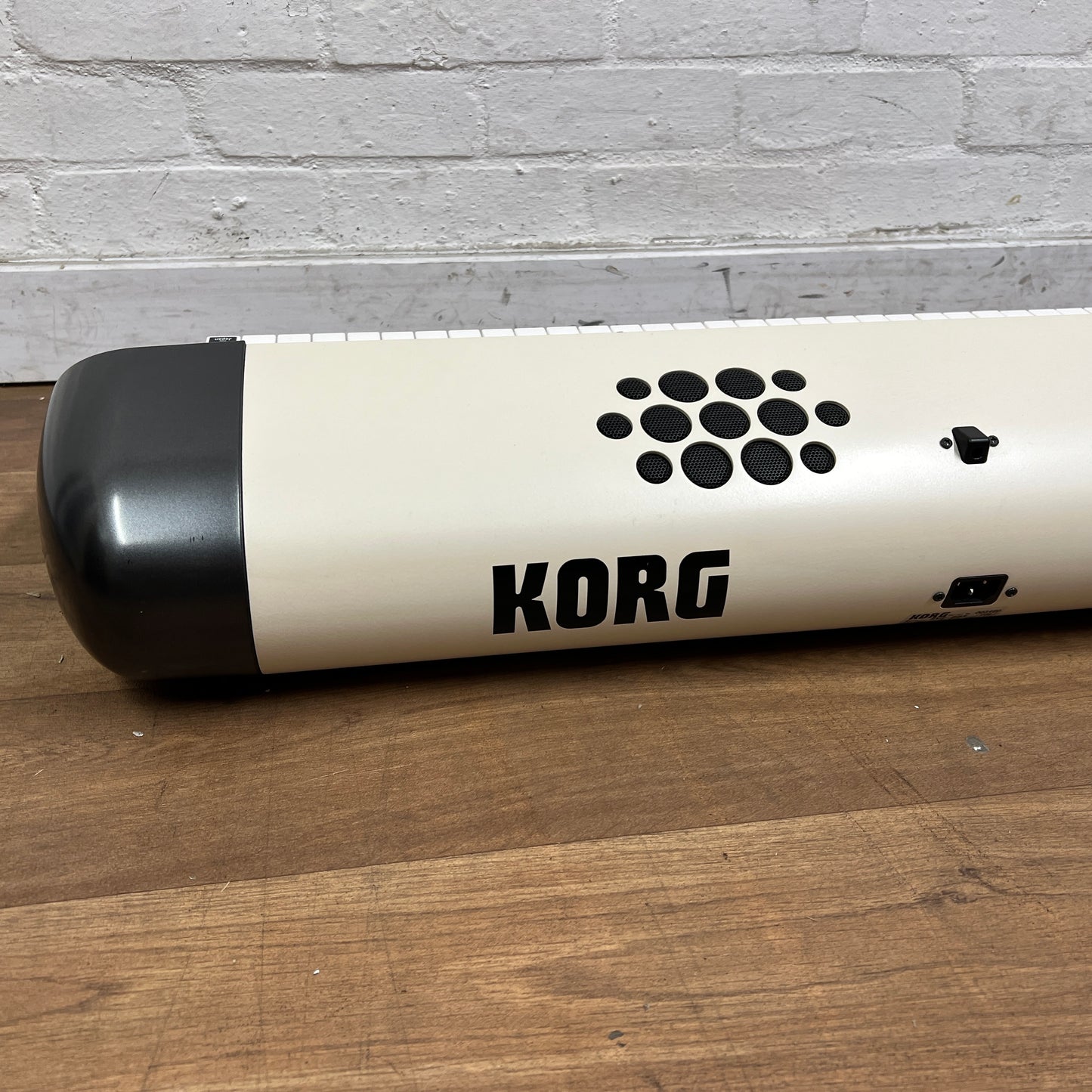 Korg SV2S 88 Stage Piano With Speakers; Serial No: 3460 | Second Hand