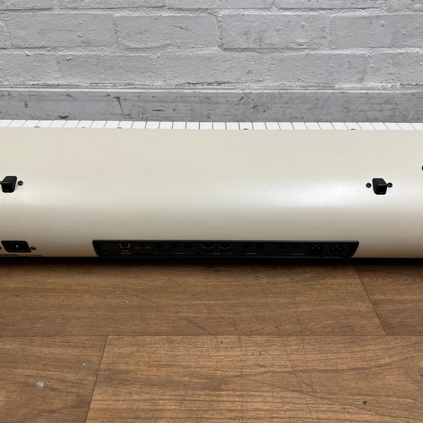 Korg SV2S 88 Stage Piano With Speakers; Serial No: 3460 | Second Hand