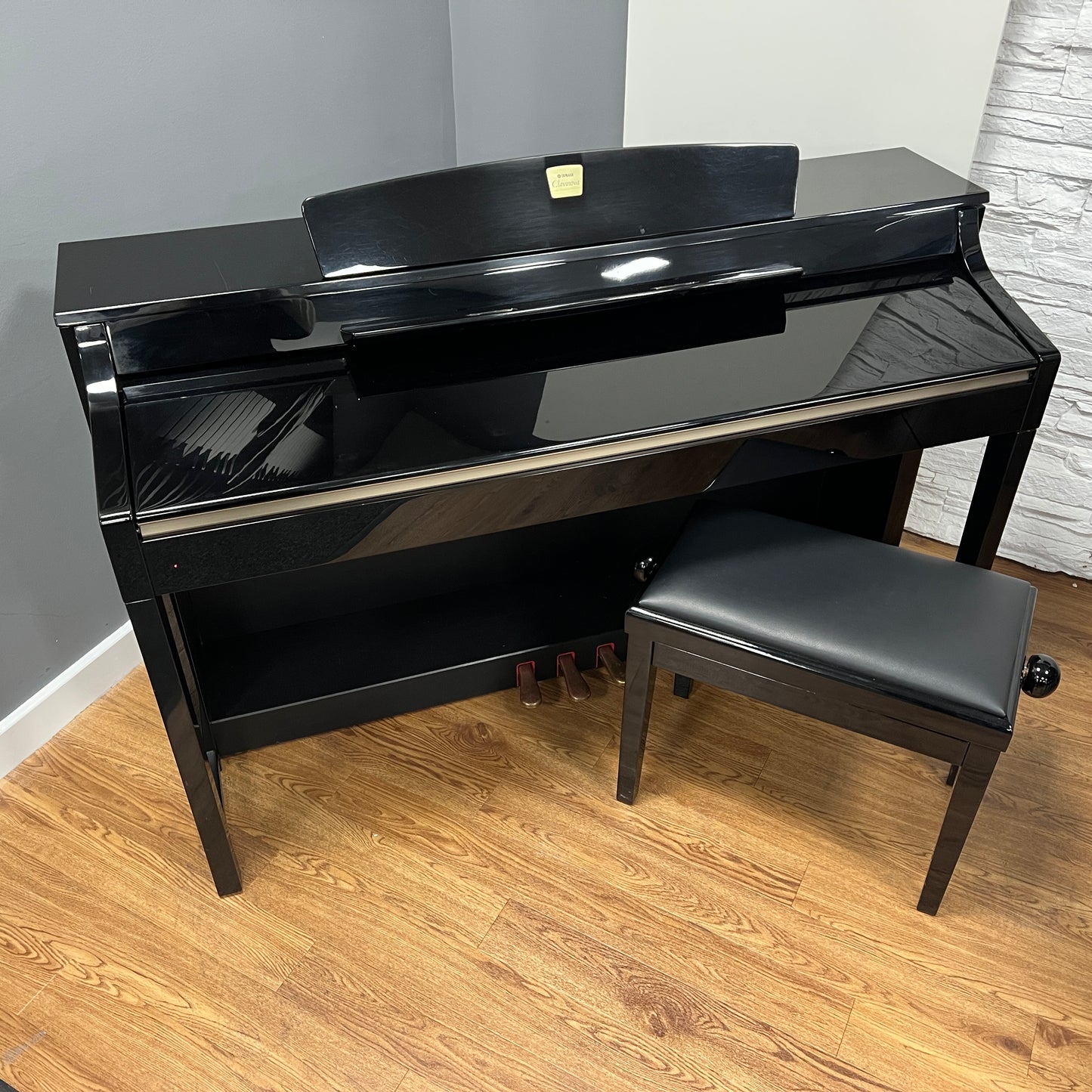 Second Hand Yamaha CLP370 Digital Piano; Polished Ebony with Matching Piano Stool: Serial No: BCQZ01037