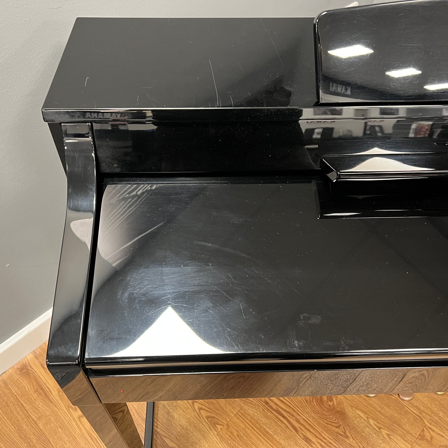 Second Hand Yamaha CLP370 Digital Piano; Polished Ebony with Matching Piano Stool: Serial No: BCQZ01037